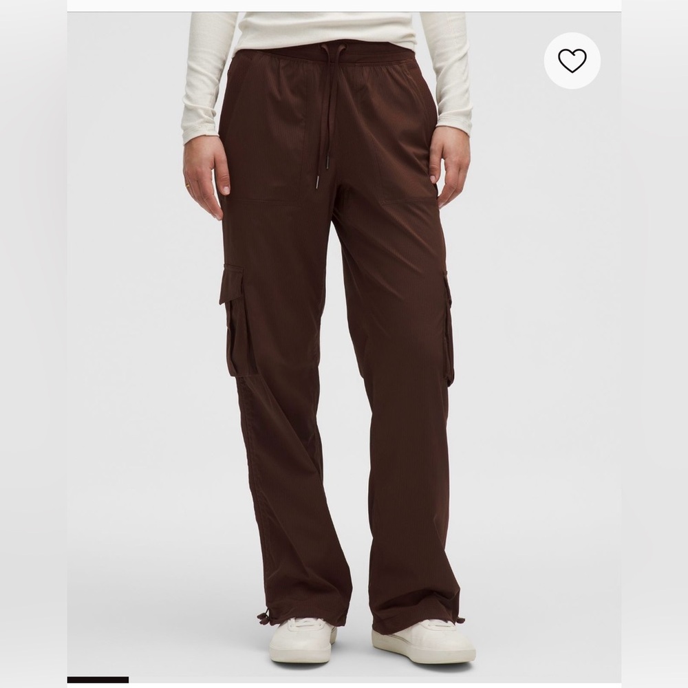 Lululemon Dance Studio Mid Rise cargo pants size L - Picture 8 of 9